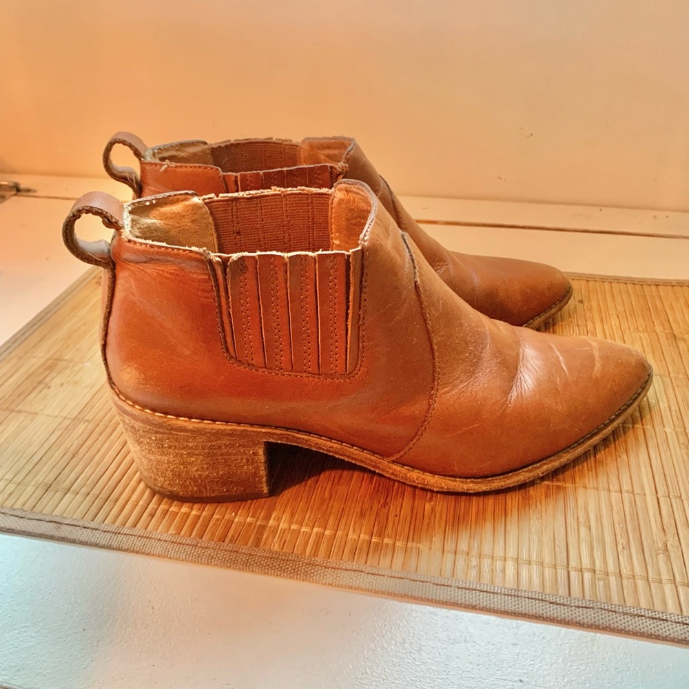 Madewell Chelsea Leather Booties - Picture 8 of 10